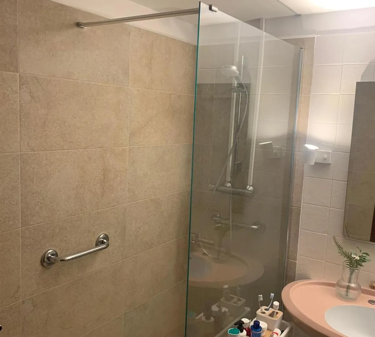 Habitacion Privada En Piso Compartido Lepanto 바르셀로나 호스텔