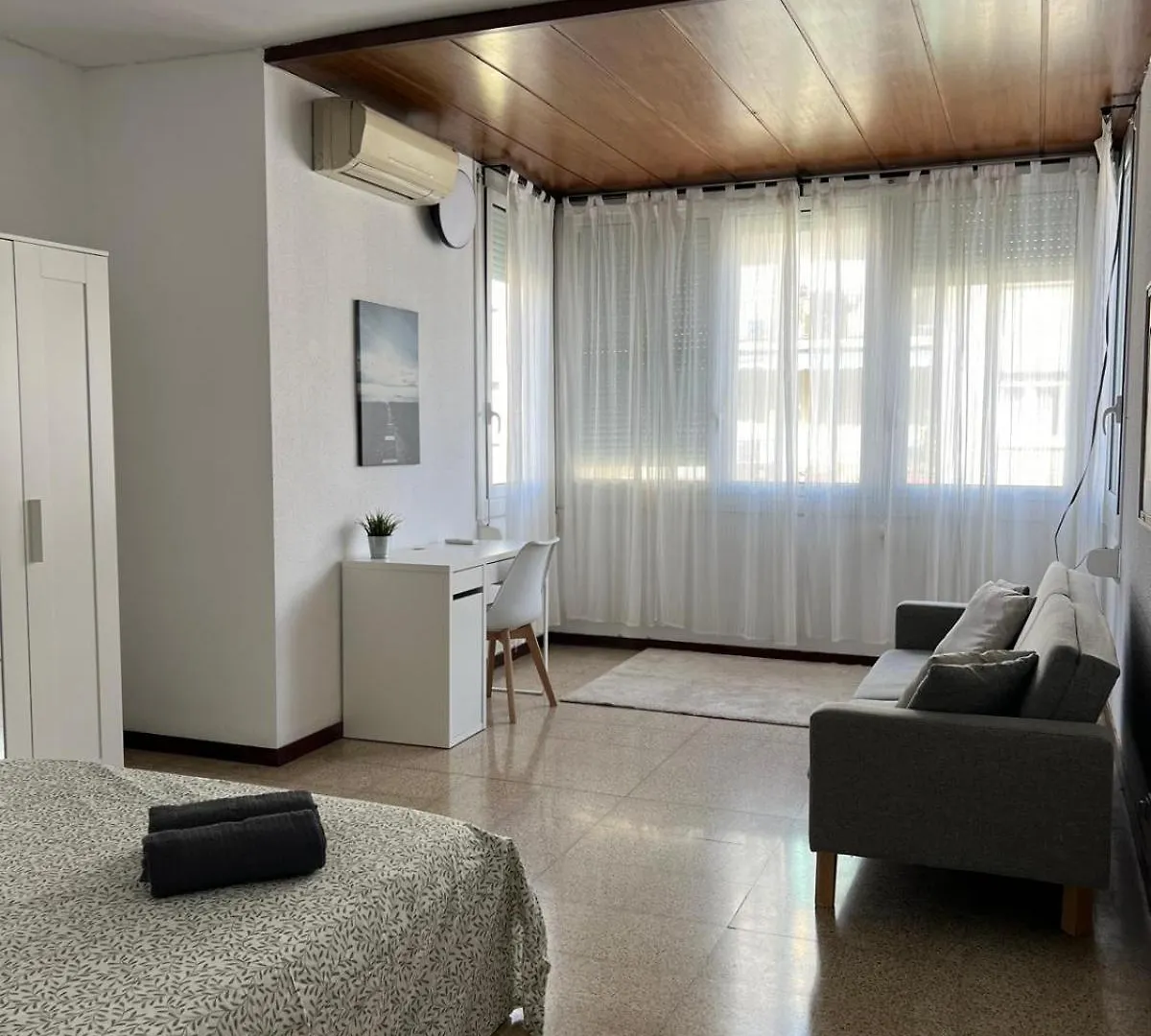 Habitacion Privada En Piso Compartido Lepanto의 연락처