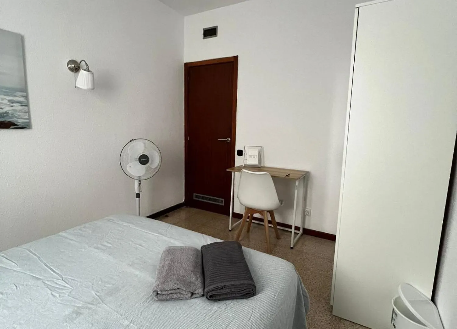 호스텔 Habitacion Privada En Piso Compartido Lepanto 바르셀로나
